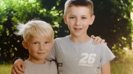 Tobias Scharinger baut mit Doppelsieg in Berkheim (D) seine Gesamtführung weiter aus, Timo Scharinger schafft im MySportMyStory MX Cup den Sprung unter die Top 5