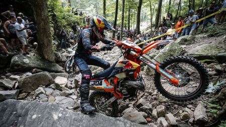 Das Red Bull TKO, das an zwei Tagen in Sequatchie, Tennessee, stattfindet, ist bekannt als eines der härtesten und prestigeträchtigsten Extremrennen Nordamerikas.
