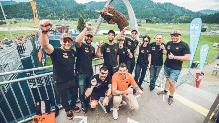 Aus über 1.500 Bewerbungen aus der ganzen Welt machten sich die 10 ULTIMATE DUKE RIDER Finalisten schließlich auf den Weg nach Österreich, um ein einmaliges Erlebnis im KTM-Stil zu genießen!
