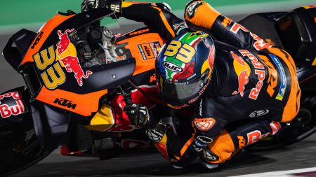 Brad Binder ist der bestplatzierte Fahrer im Qualifying in Katar, da er auf dem Lusail International Circuit den siebten Startplatz belegt.