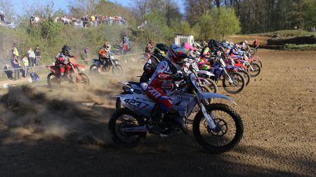 Nach zwei Tagen Tiefsand Training in Lommel, ging es zum zweiten DMV MX Ladies Cup Rennen nach Langgöns.