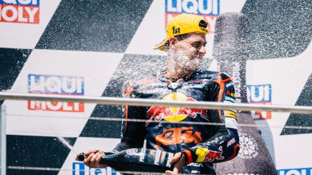 Der Liqui Moly Motorrad Grand Prix Deutschland 2022 war eine gute Ernte für die KTM GP Academy, was die Ergebnisse in der Moto2-Weltmeisterschaft betrifft. 