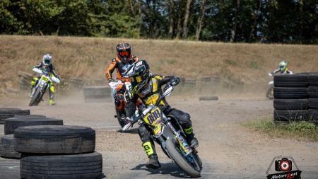Das vierte Rennwochenende der Supermoto Austria gastierte am 23. und 24. Juli 2022 in der MJP Arena im niederösterreichischen Fuglau.