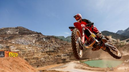 GASGAS weiß, dass sich die Fähigkeiten von Trial und Hard Enduro stark überschneiden und hat sich die ultimative Herausforderung ausgedacht, um herauszufinden, wie nahe sich die beiden Disziplinen tatsächlich sind. 