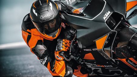 KTM: Die KTM RC 8C des Modelljahres 2023 !