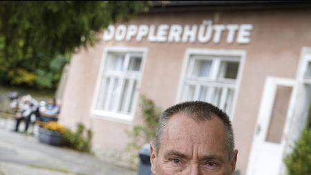 Die traditionsreiche Dopplerhütte wird revitalisiert. Wir besuchten das Ausflugslokal bei dem 100jährige Motorradgeschichte geschrieben wurde.