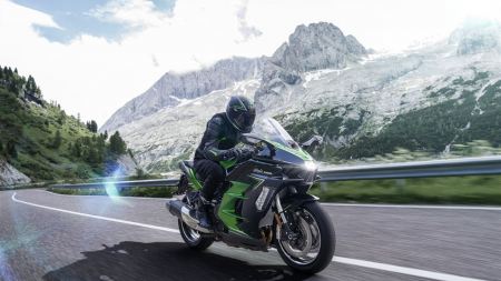 Kawasaki enthüllt auf der EICMA seine Pläne zur Klimaneutralität.