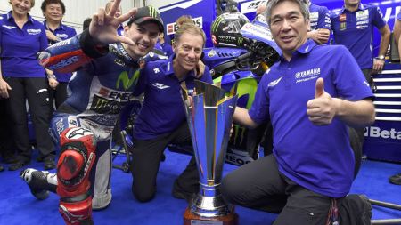 Lorenzo behauptet die letzte MotoGP Weltmeisterschaft auf Bridgestone Reifen für sich