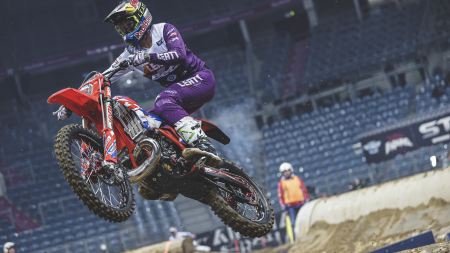 Das erste Rennen der SuperEnduro-Meisterschaft 2023 fand am vergangenen Wochenende in Krakau, Polen, statt.