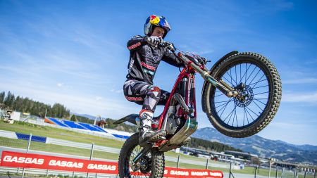 Trial ist das perfekte Training, und zwar nicht nur für Enduro-Fahrer, sondern für alle Spielarten des Straßenmotorrads - von Touren bis Rennstrecke. 