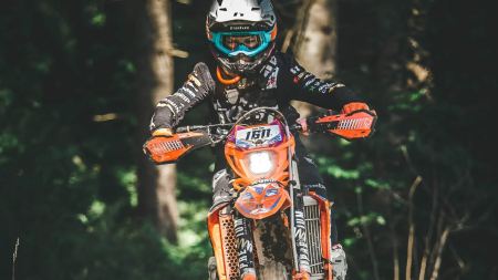 Tjaša Fifer ist nicht nur attraktiv, sondern auch schnell - mit Podestplatzierungen beim auner ÖEC Ötscher Race.