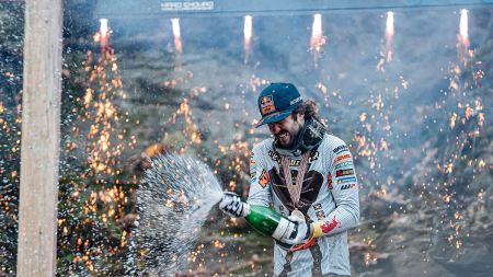 Mani hat in den letzten beiden Saisonen nicht nur die Hard-Enduro-Krone geholt, sondern auch bei den bekanntesten Veranstaltungen im Kalender eindrucksvoll dominiert. 