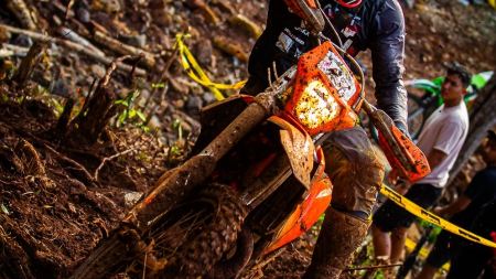 UNCLE Hard Enduro auf Borneo !