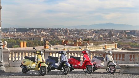 Die Marke Vespa, die weltweit als Lifestyle-Ikone wahrgenommen wird, wurde auf über eine Milliarde Euro (1.079 Millionen) bewertet.