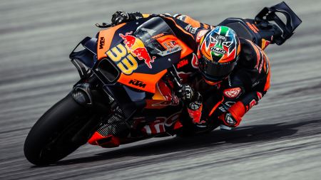 An drei heißen und anspruchsvollen ersten Testtagen der MotoGP-Saison 2024 arbeitete Red Bull KTM Factory Racing auf dem Sepang International Circuit in Malaysia.