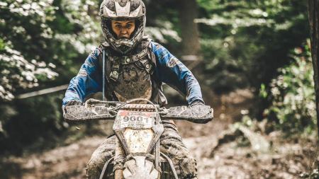 Viktoria Dorfer hat große Ziele im Enduro-Sport!