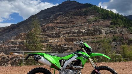 Mit Kawasaki Offroad Experience bietet Terra X Dream eine spezielle Enduro Einsteiger Tour mit Basic Trainings am Erzberg an.