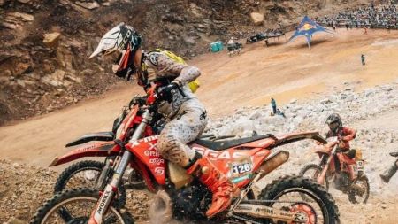 Der talentierte Endurofahrer Lorenz Steinkellner aus Reichenfels feierte heuer sein erfolgreiches Debüt beim Red Bull Erzbergrodeo.