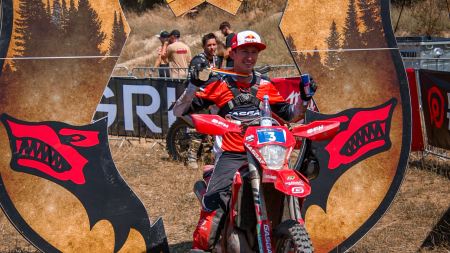 Mit zwei vierten Plätzen und zwei fünften Plätzen an den Offroadtagen 1, 2, 3 und 4 wurde es am Ende der hervorragende 5.Platz in der „Goldklasse“ Red Bull Romaniacs. 