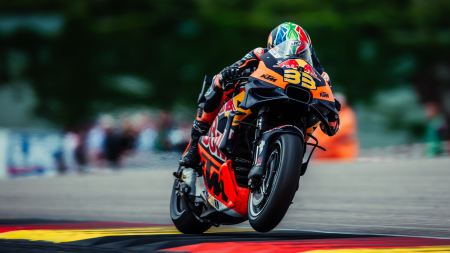 Brad Binder drehte 30 schnelle Runden und belegte Platz 9, während sein Teamkollege Jack Miller sich drei Punkte für Platz 13 holte.