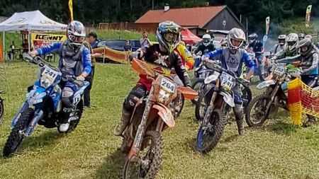 Family Enduro auf der Buckelhube mit 460 Fahrern an zwei Tagen! 