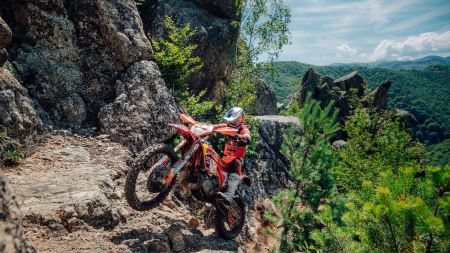 Die 21. Ausgabe der Red Bull Romaniacs steht vor der Tür, die härteste Hard Enduro Rallye der Welt findet vom 23. – 27. Juli statt. 