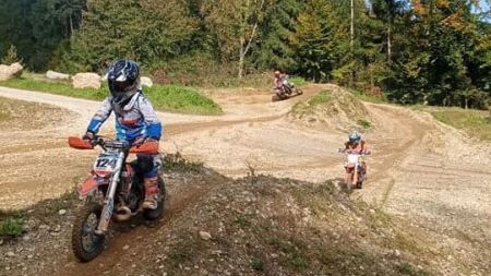 MSC Mattighofen, der geschichtsträchtige Club seit 1970 der viele bekannte Fahrer wie z.B. Walter Feichtinger (mehrfacher Enduro Staatsmeister) hervorgebracht hat ist der neue Gas(t)geber!