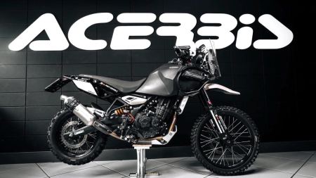 Acerbis kündigt die Einführung einer neuen Reihe von Komponenten für die Royal Enfield Himalayan 450 an, eines der beliebtesten Modelle unter den Liebhabern von Abenteuertouren auf zwei Rädern. 