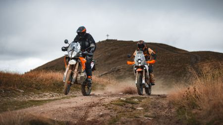 Vom Westen bis in den Osten und tief ins Herz von Siebenbürgen wird die KTM EUROPE ADVENTURE RALLY ihre Teilnehmer 2025 führen.