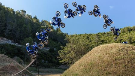 Der französische FMX Fahrer Jérémy Rouanet hat es als weltweit erster geschafft, mit einer Ténéré 700 einen Back Flip zu landen. 