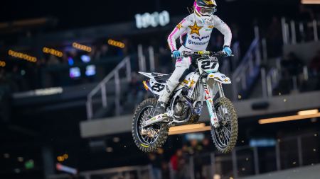 Husqvarna:  Malcom Stewart macht Fortschritte !