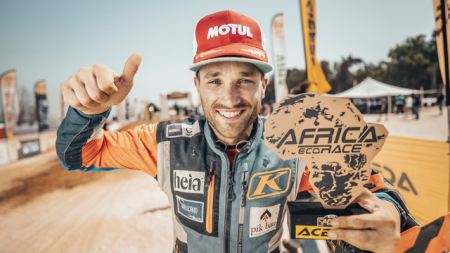 Luca Seppele startete als einziger Österreicher beim Africa Eco Race und erreichte den 3. Platz bei den Rookies.