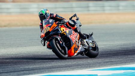 Die erste Runde der MotoGP 2025 bot heiße und schwüle Rennbedingungen auf dem Buriram International Circuit, aber Brad Binder konnte sich von Startplatz 14 bis auf Platz 8 vorarbeiten. 