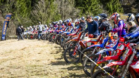 Das Auftaktrennen der Enduro-Trophy und zugleich der Enduro ÖM bot eine erstklassige Strecke bei bestem Wetter.