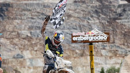 Husqvarna Factory Racing Hard Enduro-Ass wird Zweiter bei Österreichs legendärem „Iron Giant“.