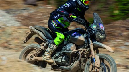 Die italienische Traditions-Motorradschmiede Moto Guzzi schreibt ein neues Kapitel ihrer Geschichte: Das Red Bull Erzbergrodeo!