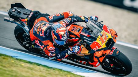 Die Red Bull KTMs belegten beim zehnten Sprint der Saison auf dem belebten TT Circuit Assen die Plätze 6 und 9.
