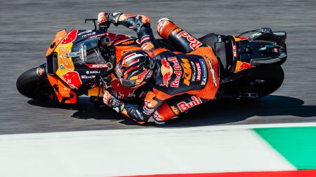 Maverick Viñales stürmt auf Platz 4 - sein bestes Sprint-Resultat von 2025. Zudem hat er sich am Freitag dem Rundenrekord genähert, das Training und das Freie Training 2 gewonnen.