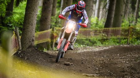 Am kommenden Wochenende (05.-06. Juli) steht für Offroad-Begeisterte ein absolutes Highlight auf dem Programm: Die Enduro Trophy auf der Buckelhube. 