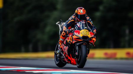 Pol Espargaro wird an diesem Wochenende im Balaton Park zum zweiten Mal im Jahr 2025 in der MotoGP-Startaufstellung stehen und seinen Landsmann Maverick Viñales ersetzen, der sich derzeit von einer Operation an der linken Schulter erholt.