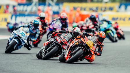 Die kurze, flache und kompakte Rennstrecke Balaton Park ermöglichte die Rückkehr der MotoGP nach Ungarn zum ersten Mal seit 1992, und Pol Espargaro von Red Bull KTM Tech3 beendete das Sprintrennen auf dem zehnten Platz.