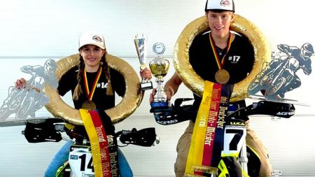 Großer Erfolg für zwei junge Motosport-Talente aus Gaißau: Luca Schnaitmann (85ccm-Klasse) und seine Schwester Selina Schnaitmann (65ccm-KLasse) sicherten sich am vergangenen Wochenende jeweils den Jahres Meistertitel in ihrer Klasse im Supermoto.