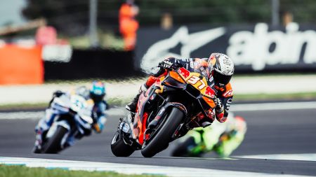Pedro Acosta fährt zum neunten Mal in dieser Saison unter die Top 5 eines Grand Prix und liegt nach seiner starken Leistung in Phillip Island auf Rang 5 der Meisterschaftswertung.