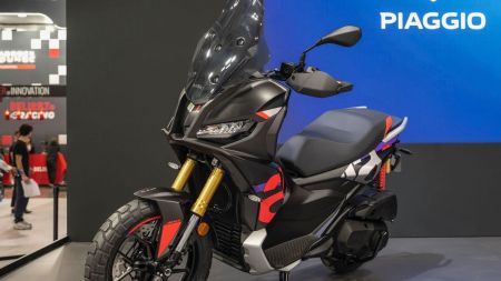 Auf der EICMA 2025 stellt Aprilia den neuen SR GT 400 vor, einen mittelgroßen GT-Roller mit sportlicher DNA. 