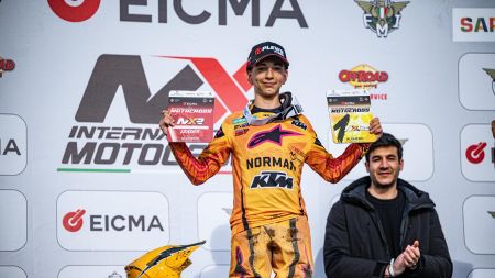 Start-Ziel-Siege für Moritz Ernecker beim Auftakt der italienischen Meisterschaft in Alghero und starkes TOP 7 Tagesresultat für Maximilian Ernecker auf 250ccm.
