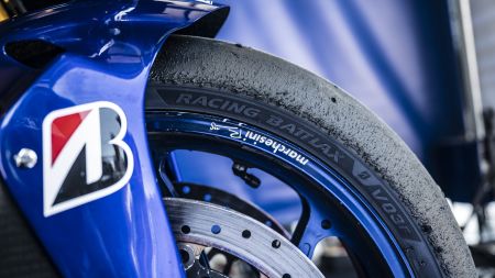 Touren-, Sport- oder Offroad-Motorrad – Bridgestone bietet mit dem leistungsstarken Portfolio an Premium-Motorradreifen für jeden Fahrer und jede Anforderung die passende Bereifung.