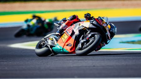 Die 3,8 km lange Strecke von Brasilien war für die aktuellen Teams und Fahrer Neuland, doch Red Bull KTM Factory Racing konnte dank des 7. Platzes von Pedro Acosta neun Punkte einfahren.