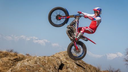 Der von Trial-Fans lang erwartete Moment ist gekommen: Beta bringt die neue Sincro Factory auf den  Markt. 