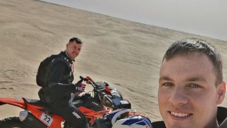 Kini Oasis Ergebnisse Tag 2: die Spitze wechselt sich ab, aber das Red Bull Erzbergrodeo Checkpoint Team Rabo Fabian und Misch Lukas sind weiterhin in Schlagdistanz und damit jedenfalls auch Sieg Anwärter.