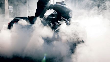 Czech it out - Vom 5. bis zum 8. Juli fährt Harley-Davidson bei seiner Party zum 115. Firmengeburtstag in Prag mächtig auf 